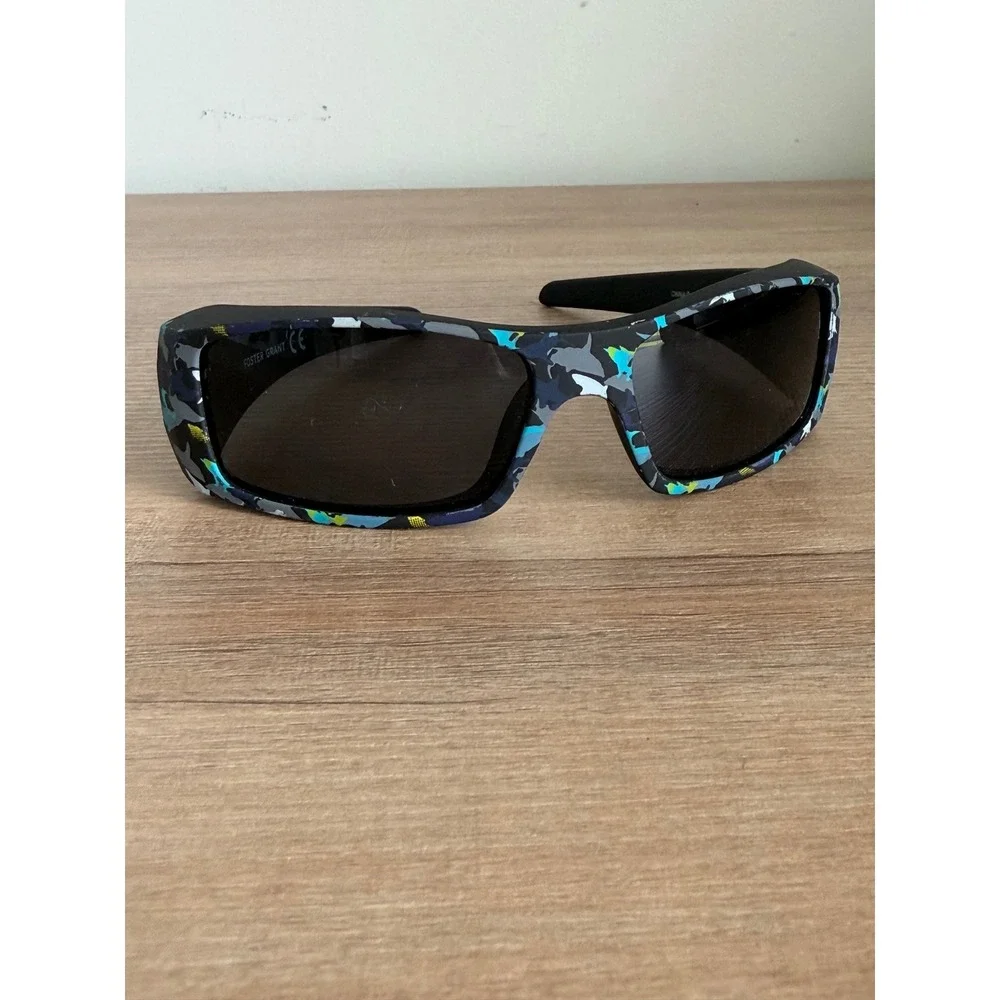 Foster Grant Jason FWG Shark Camo Sunglasses Black Blue Wrap Sport NS0821